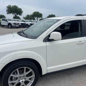 DODGE JOURNEY SXT - 2