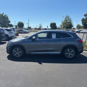 MERCEDES-BENZ EQE - 3