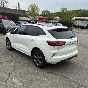 FORD ESCAPE ST-LINE - 4