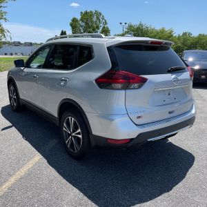 2020 Nissan ROGUE SV photo 5