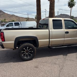 CHEVROLET SILVERADO 2500 - 9