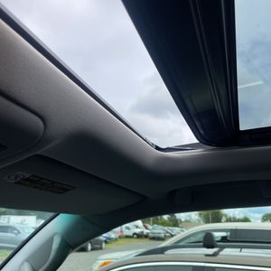 2011 Lexus LX 570 BASE 照片 27