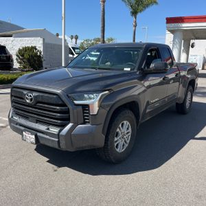 TOYOTA TUNDRA - 1