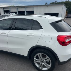 صورة 6 لـ 2019 Mercedes-BENZ GLA