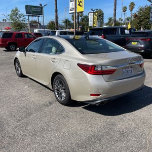 2018 Lexus ES 350 BASE — фото 5