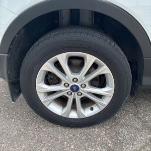 صورة مصغرة 19 لـ 2017 FORD ESCAPE SE