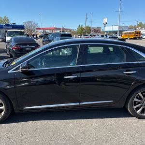 Cadillac XTS Luxury - 4