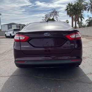 FORD FUSION SE - 7