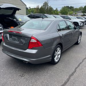 FORD FUSION SE - 6