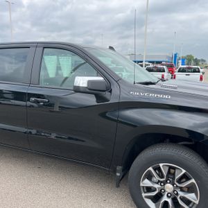 صورة مصغرة 13 لـ 2025 Chevrolet SILVERADO 1500 LT