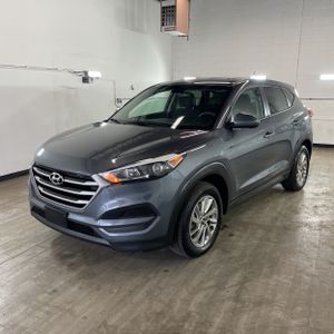 HYUNDAI TUCSON SE - 1