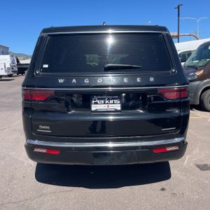 JEEP WAGONEER SERIES III - 6