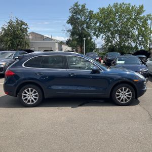 2013 Porsche CAYENNE photo 10