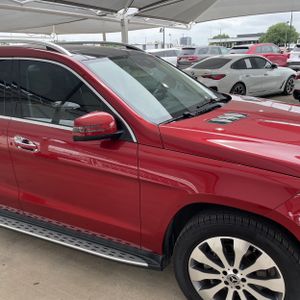 MERCEDES-BENZ GLS - 9