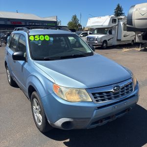 2011 Subaru FORESTER 2.5X — миниатюра 12