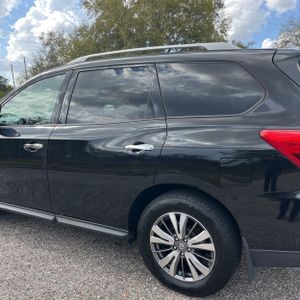 NISSAN PATHFINDER PLATINUM - 6