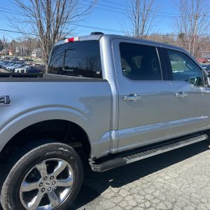 FORD F-150 LARIAT - 9