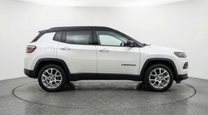 صورة 8 لـ 2025 JEEP COMPASS LIMITED