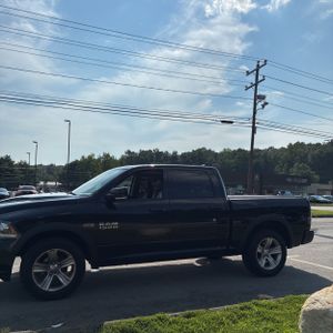 2013 RAM 1500 SPORT 照片 3