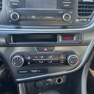 صورة مصغرة 37 لـ 2015 KIA OPTIMA LX