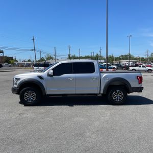 FORD F-150 RAPTOR - 3