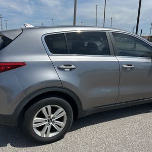 KIA SPORTAGE - 9