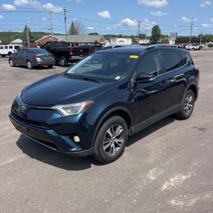 2018 Toyota RAV4 XLE — фото 1