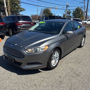 FORD FUSION SE - 1