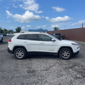2017 JEEP CHEROKEE LATITUDE — фото 9