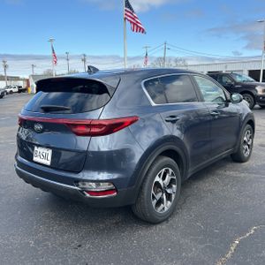 KIA SPORTAGE LX - 8
