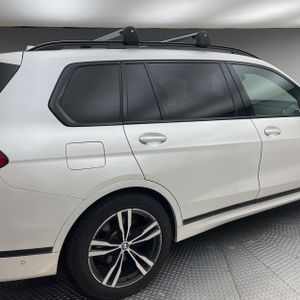 BMW X7 XDRIVE40I - 9