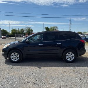 CHEVROLET TRAVERSE LS - 3