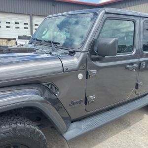 JEEP WRANGLER UNLIMITED SAHARA ALTITUDE - 2