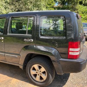 صورة 6 لـ 2010 JEEP LIBERTY SPORT