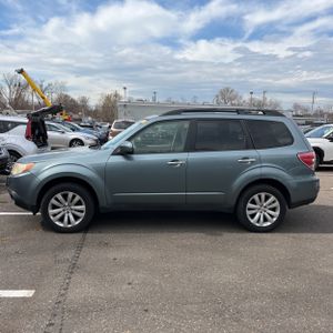 SUBARU FORESTER X PREMIUM - 3