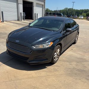 FORD FUSION SE - 1