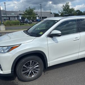 2017 Toyota HIGHLANDER XLE 照片 2