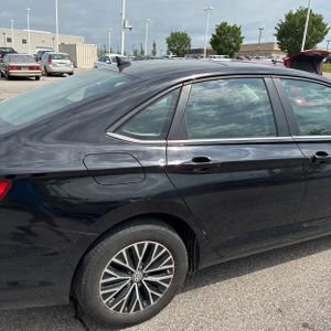 VOLKSWAGEN JETTA SE - 9