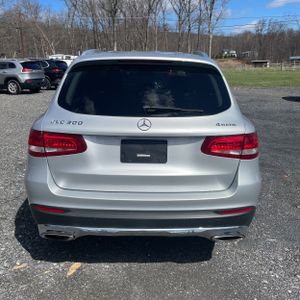 MERCEDES-BENZ GLC - 7