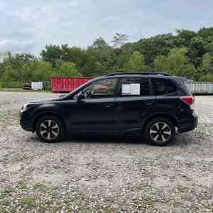 صورة 3 لـ 2017 Subaru FORESTER 2.5I PREMIUM