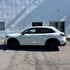 2024 Honda HR-V SPORT photo 3