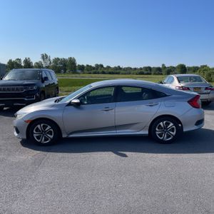 2016 Honda CIVIC LX — фото 3