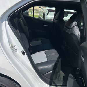صورة مصغرة 35 لـ 2025 Toyota COROLLA HATCHBACK XSE