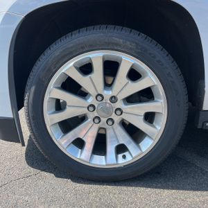 صورة 17 لـ 2019 Cadillac ESCALADE LUXURY