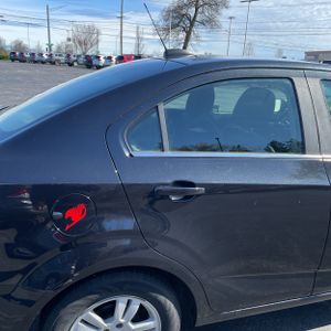 CHEVROLET SONIC LT AUTO - 9