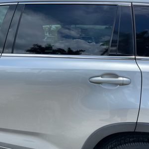 صورة 63 لـ 2016 Toyota HIGHLANDER XLE