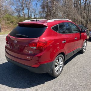 HYUNDAI TUCSON LIMITED - 8