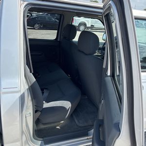 صورة مصغرة 35 لـ 2004 Nissan FRONTIER XE-V6