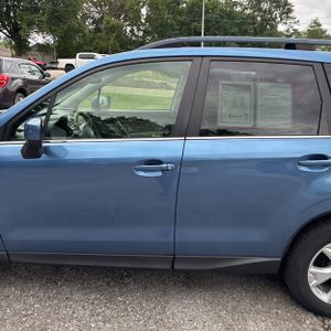 2016 Subaru FORESTER 2.5I LIMITED — фото 4