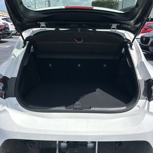 صورة مصغرة 42 لـ 2025 Toyota COROLLA HATCHBACK XSE